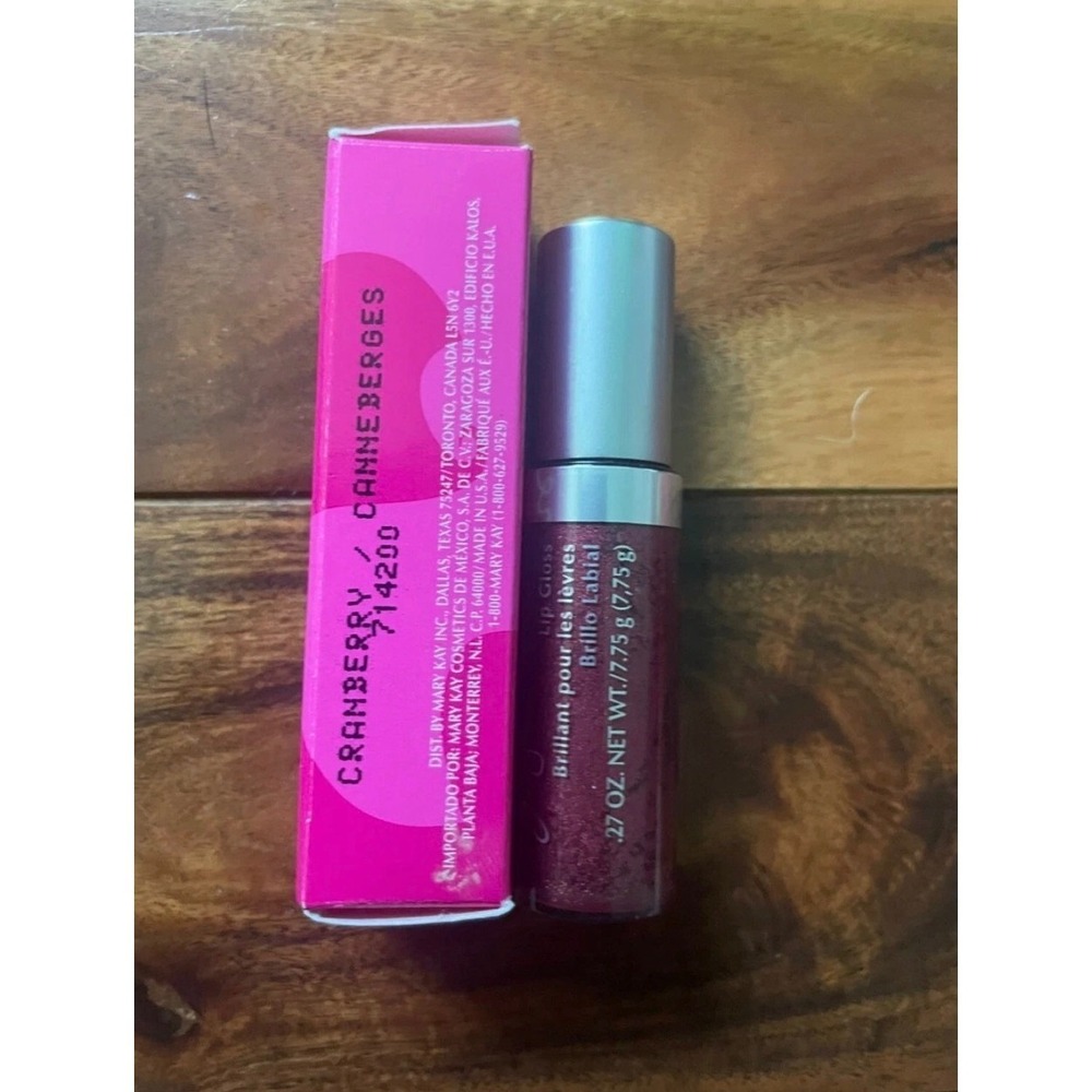 New Mary Kay Signature Lip Gloss - CRANBERRY